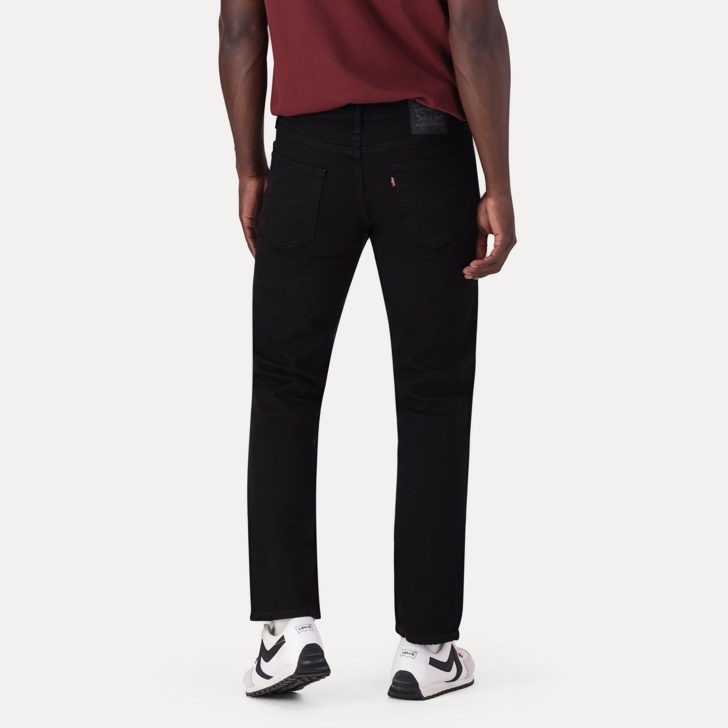 541™ ATHLETIC TAPER FIT JEANS - BLACK