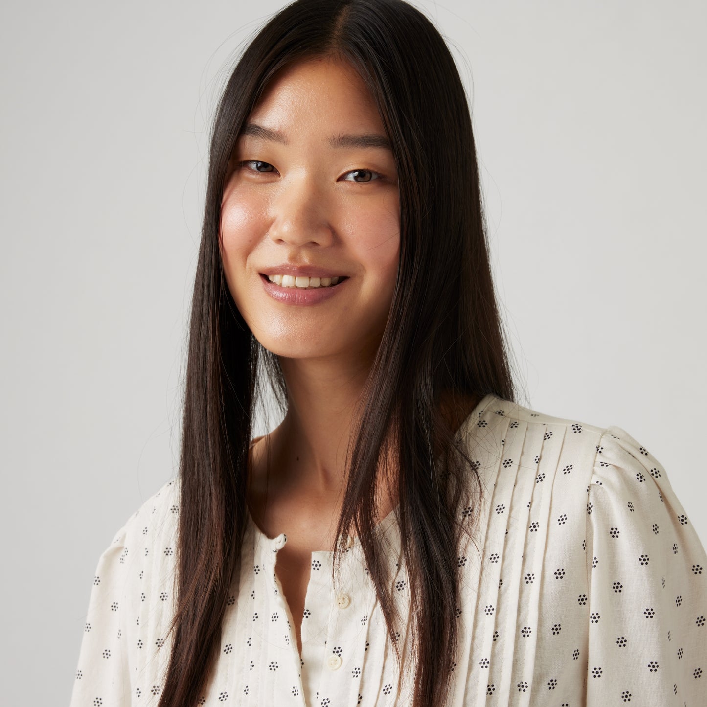 LEVI'S® WOMEN'S GINA BLOUSE - NEUTRAL