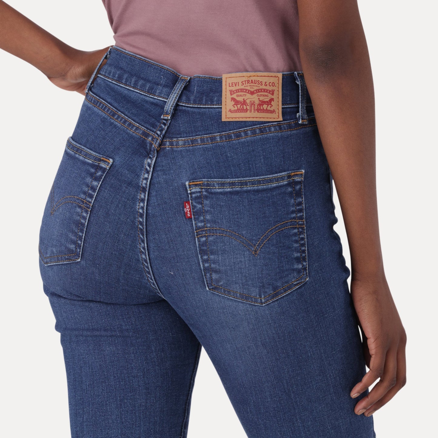 LEVI'S® WOMEN'S 720 HIGH-RISE SUPER SKINNY JEANS - DARK INDIGO - WORN IN