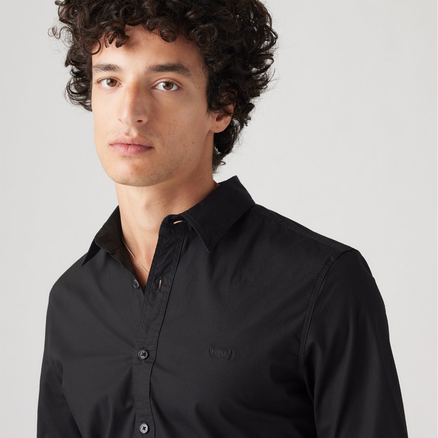 LEVI'S® MEN'S BATTERY HOUSEMARK SLIM FIT SHIRT - BLACK