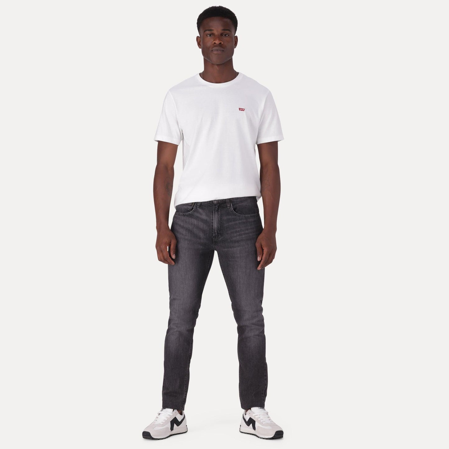 SKINNY TAPER FIT JEANS - BLACK