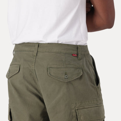 LEVI'S® MEN'S CARRIER CARGO SHORTS - GREEN