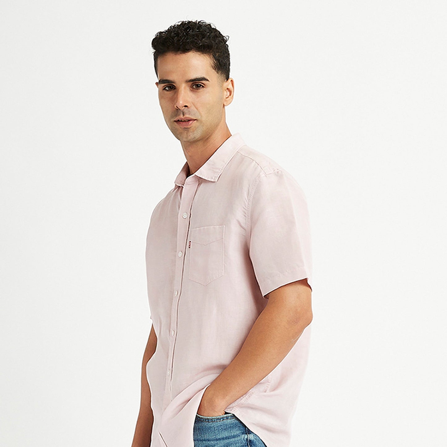 LEVI'S® MEN'S SOLID REGULAR FIT SHIRT - PINK