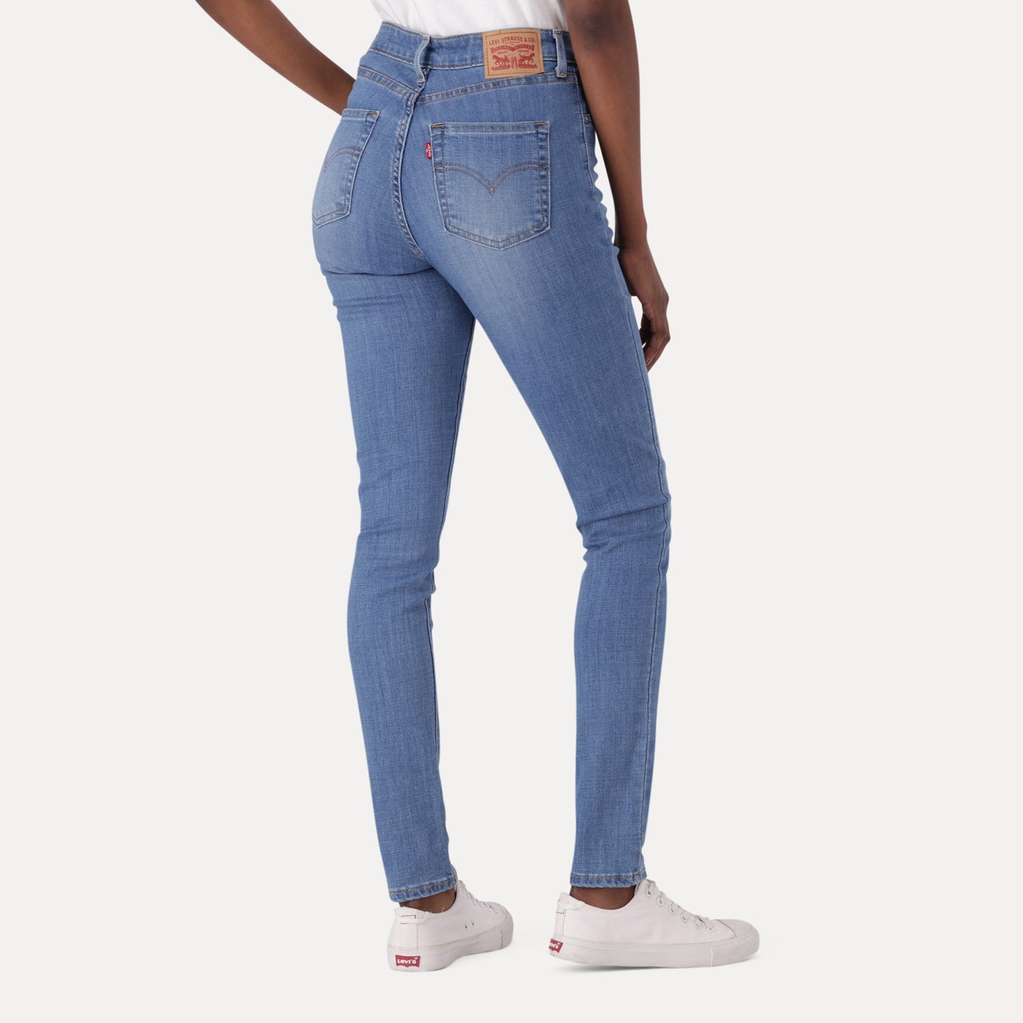 LEVI’S® WOMEN'S 721 HIGH-RISE SKINNY JEANS - MED INDIGO - WORN IN
