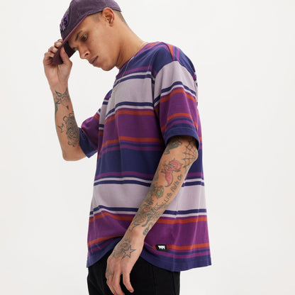 LEVI'S® SKATEBOARDING MEN'S GRAPHIC BOXY T-SHIRT - PURPLE
