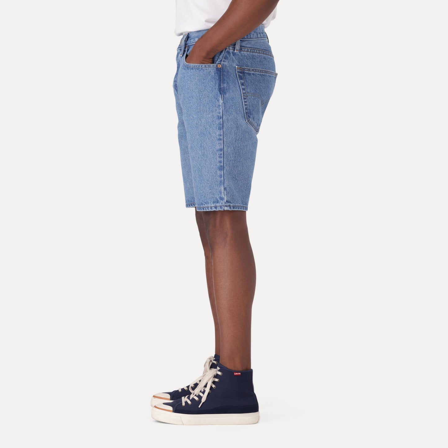 LEVI'S® MEN'S 405 STANDARD SHORTS - LIGHT INDIGO - FLAT FINISH