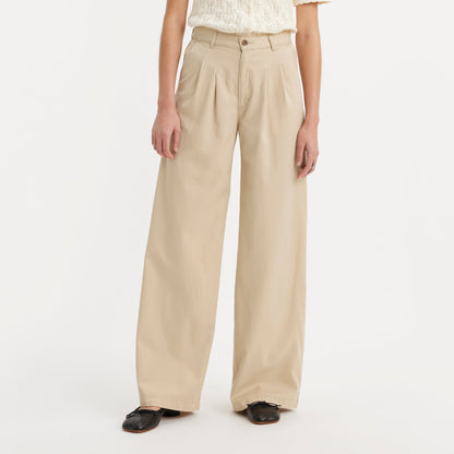 LEVI'S® WOMEN'S PLEATED WIDE-LEG TROUSERS - TAN