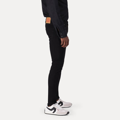 SKINNY TAPER FIT JEANS - BLACK